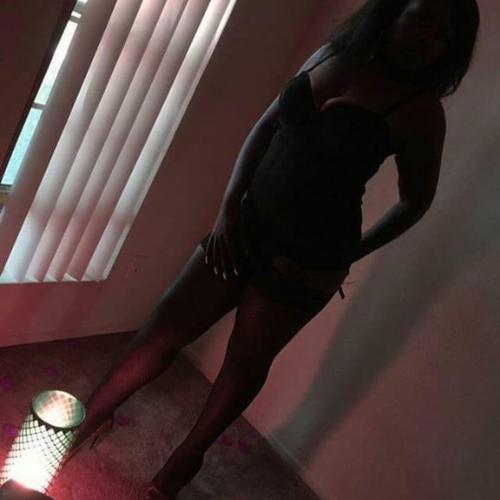Pink Kandii — Reno şehrinde eskort