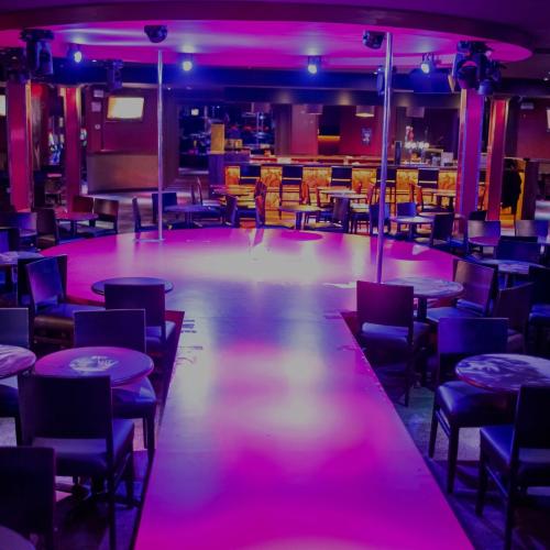 Cabaret Les Amazones — erotický podnik v Montréal