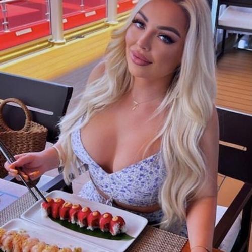 Kyliematthews — 휴스턴 에스코트