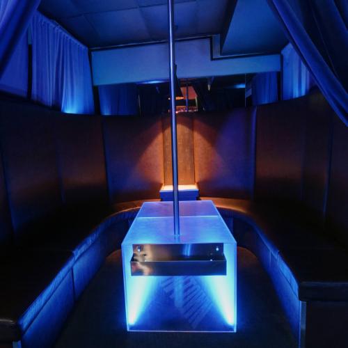 Bar Downtown — Erotik-Location in Montreal