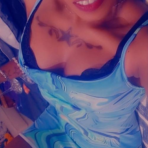Kendy — مرافقة في مدينة الكويت