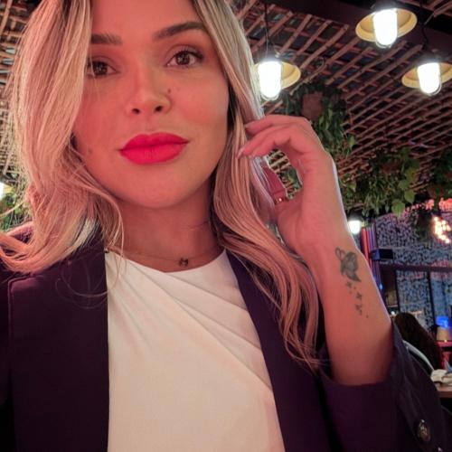 Monique — مرافقة في لشبونة