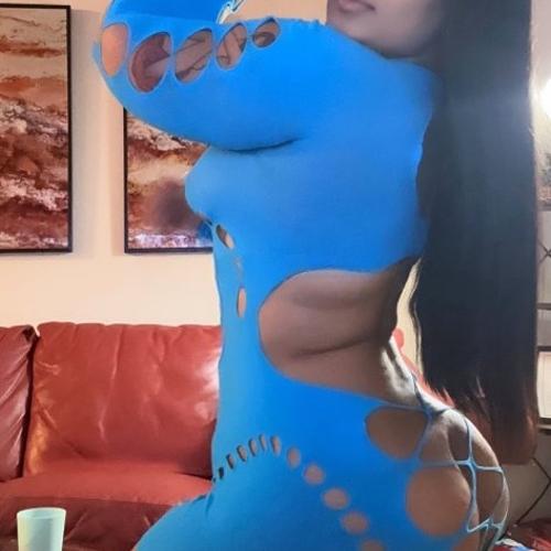 Dina — Escort in Markham