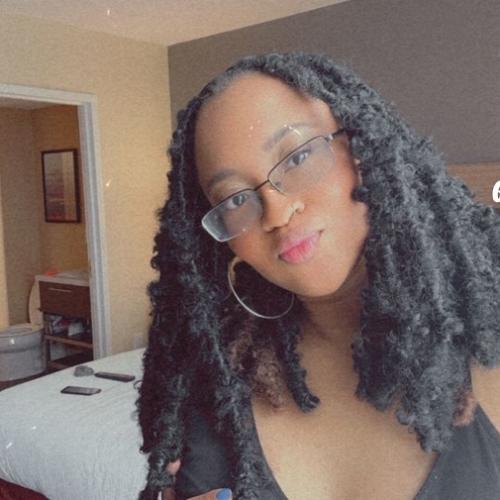 Genevieve S — eskort i Detroit