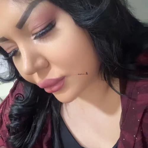 Afet — συνοδός στην πόλη Μπακού
