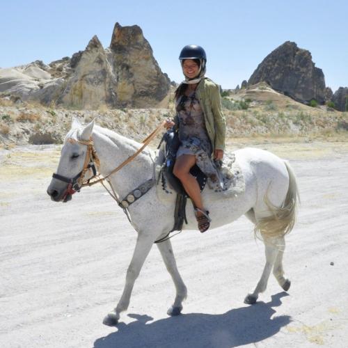 Luna River — escort in Geneva