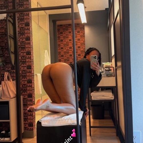 Genevieve S — eskort i Detroit