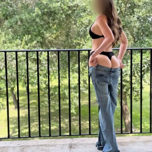 Vanesa R — escort in Raleigh