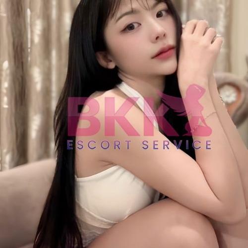 Cake — eskort v Bangkok