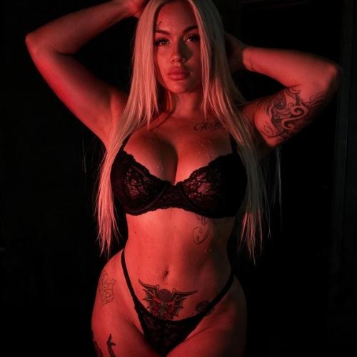 Blonde Barbie Xo — ескорт у місті Рено