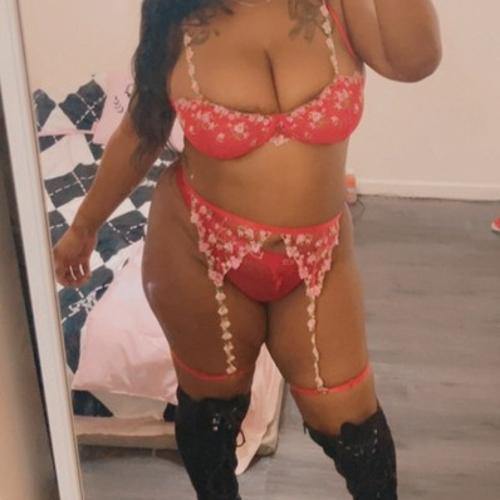 Asia Monroee — συνοδός στην πόλη Σαν Φρανσίσκο