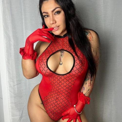 Karol — escort en Lyon