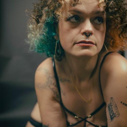 Nonkennedy — Escort in Detroit