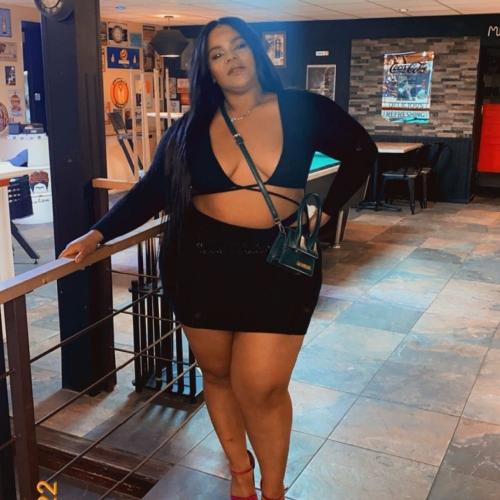 Adriana — escort in Parijs