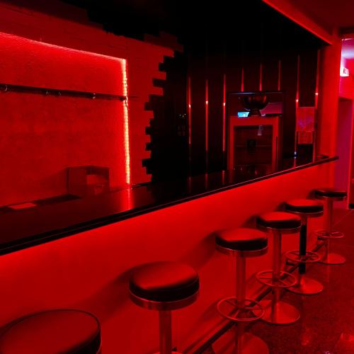 Red Roses — 아우크스부르크 성인 업소