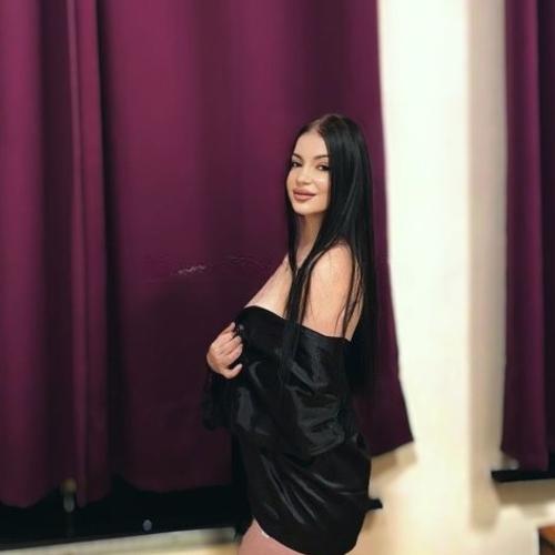 Amber — συνοδός στην πόλη Jyväskylä