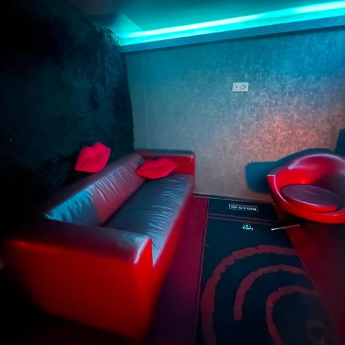 Showgirls Budapest Vip Lounge & Bar — erotic venue in Budapest