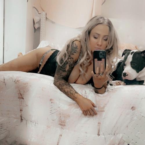 Nellyhays — escort in Minneapolis