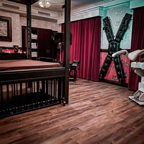 Laufhaus Napoleonhof — erotic venue in Ansfelden