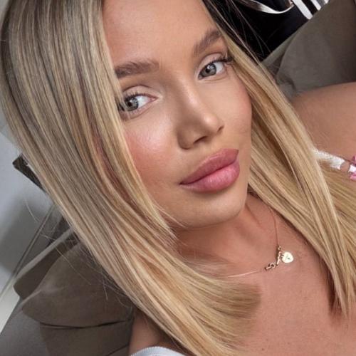 Julia — escortă în Basel