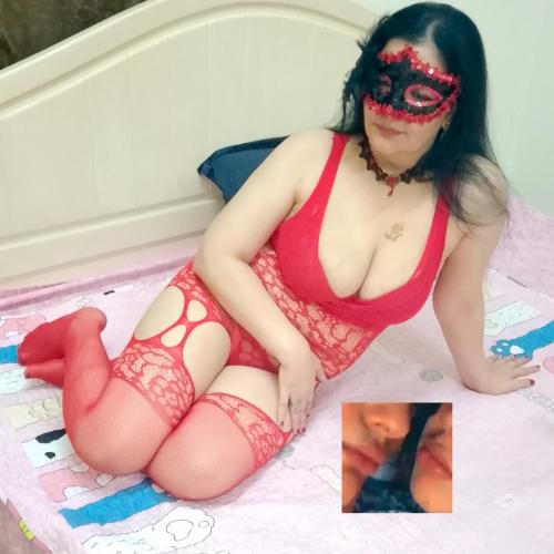 Leyla — مرافقة في سوهار