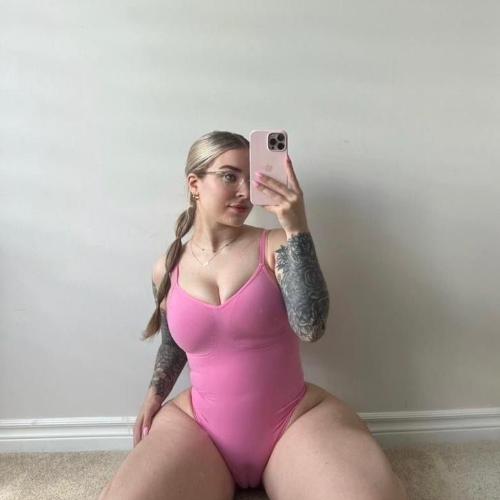 Sandra — Escort in Los Angeles