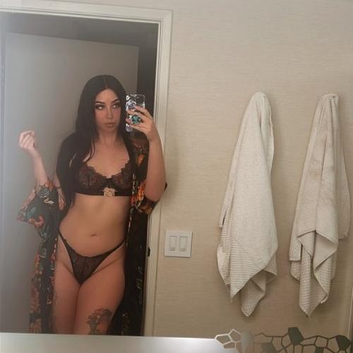 Saintxoxo — escort à Arlington