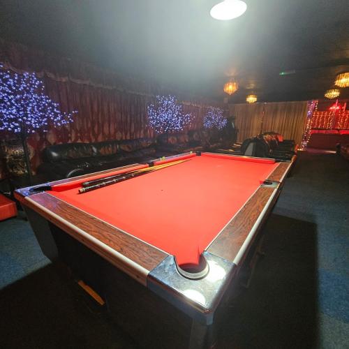 Pandora — erotic venue in Leeds