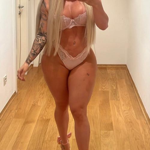 Tifany — Roskilde 에스코트