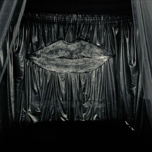 Le Cent Douze — 릴 성인 업소
