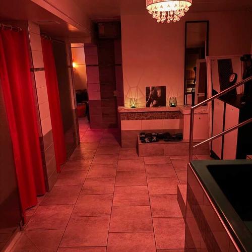 Red Carpet — erotic venue in Basel, photo 9