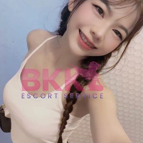Cake — eskort v Bangkok