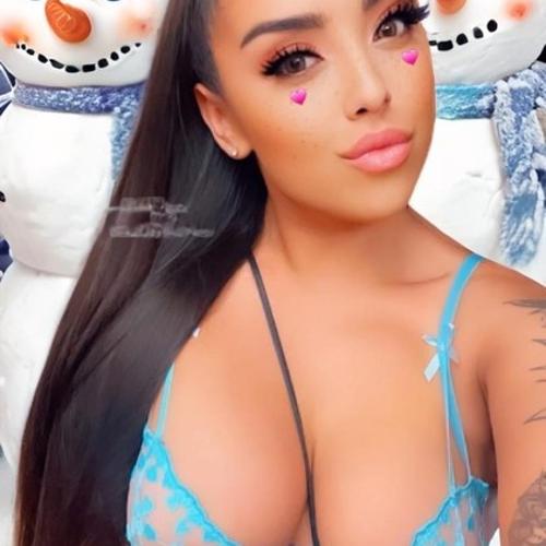 Lucia Lacey — escort in Portland