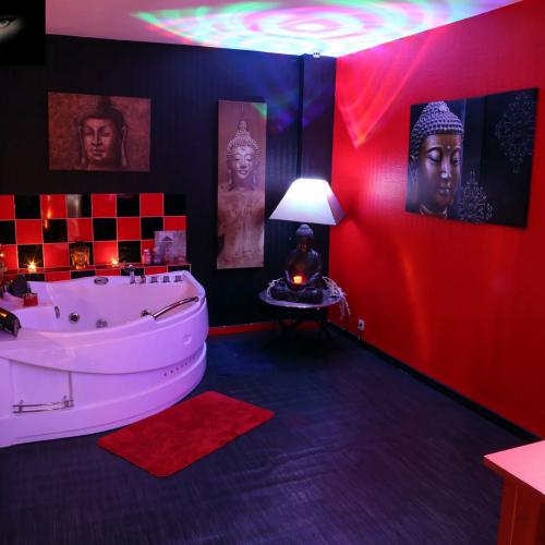 Bar À Champagne Lolita — erotický podnik v Gembloux