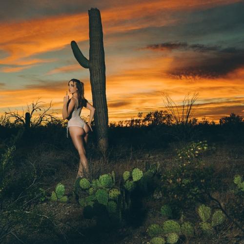 Kat Monoroe — Jacksonville şehrinde eskort