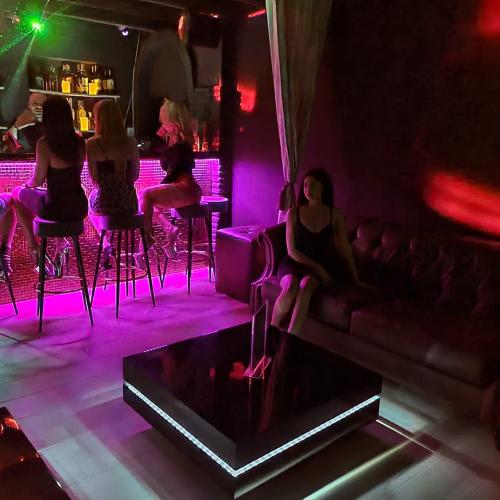 5ive Lap Dance — эротическое заведение в городе Марбелья