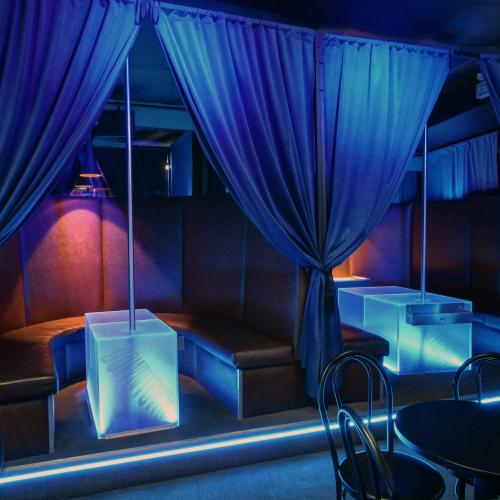 Bar Downtown — Erotik-Location in Montreal