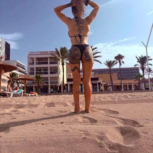 Evi Nové Číslo — مرافقة في لفيس، الصورة 2