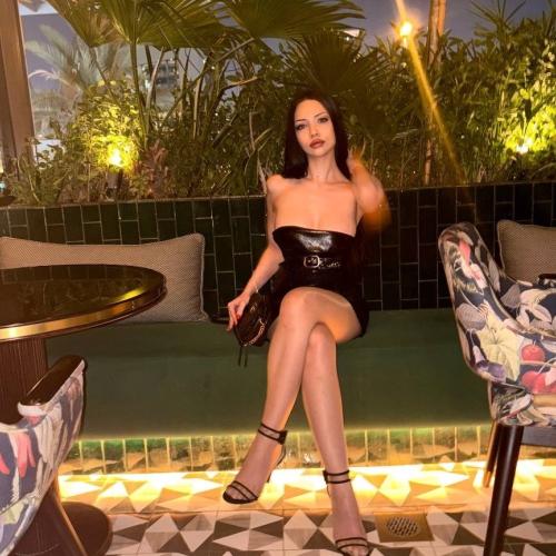 Bella — escort in Boekarest