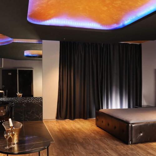 Club Aphrodite — Roche şehrinde erotik mekan