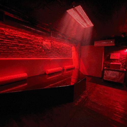2+2 Club — erotic venue in Piraeus