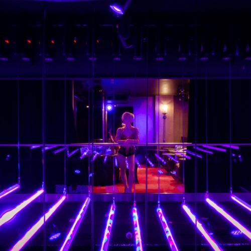 Cloakroom — erotisk utested i Washington D.C., bilde 4