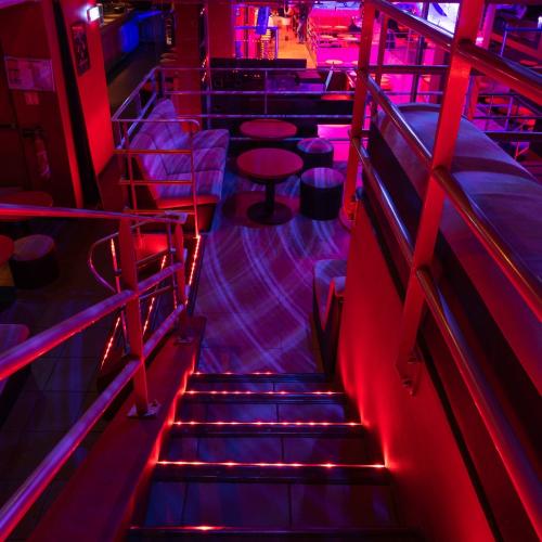 Overside — Erotik-Location in Paris, Foto 3