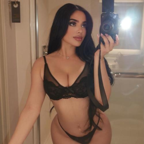 Xo Ariana — escort en Riverside
