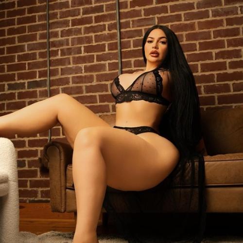 Zoeybankz — escort in Charlotte