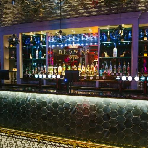 Browns — erotic venue in London