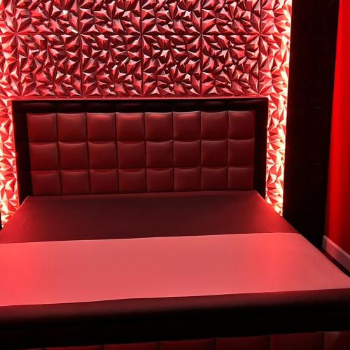 Club M4 — locale erotico a Mississauga