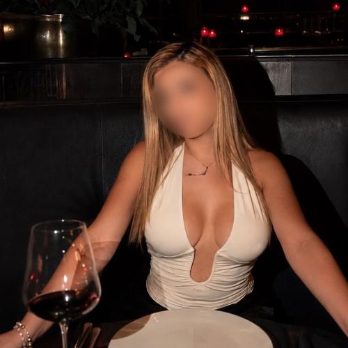 Cass — escort in Bogotá, photo 2