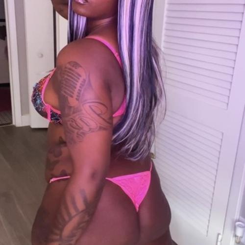 Alizaebarbie — escort in Richmond