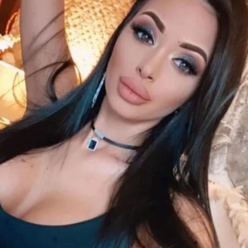 Roxana — 부쿠레슈티 에스코트